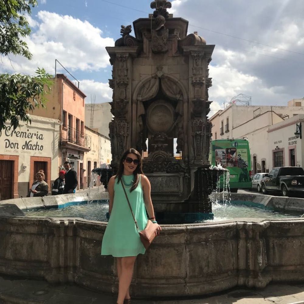 Meet your Posher, Maria